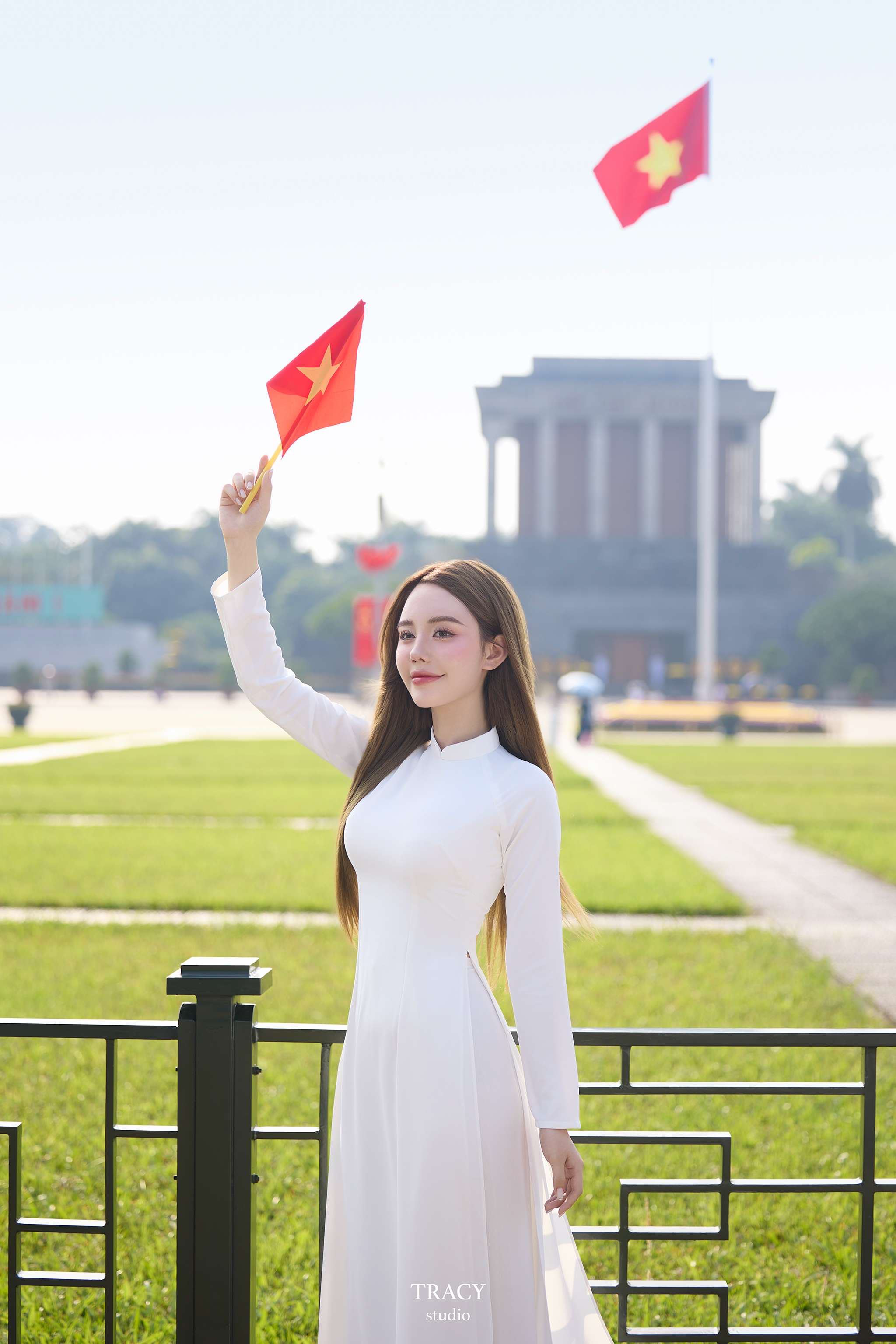 frontend/img/gallery/tinh-khoi-ao-dai-viet/tracy-studio-chup-ao-dai-lang-bac (5).jpg